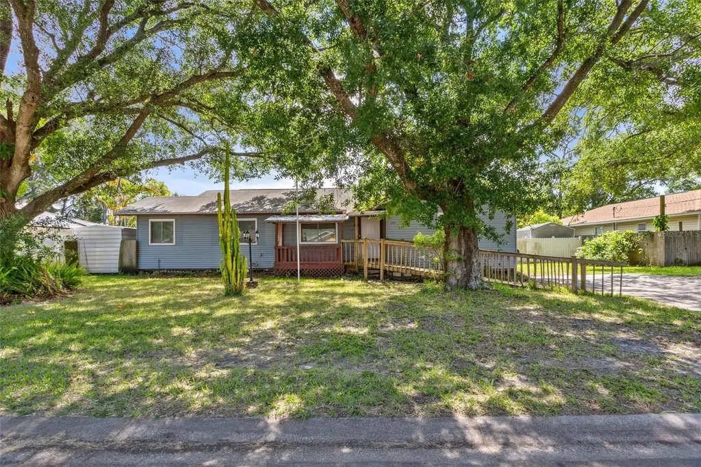 7205 N Lois Avenue Tampa FL 33614