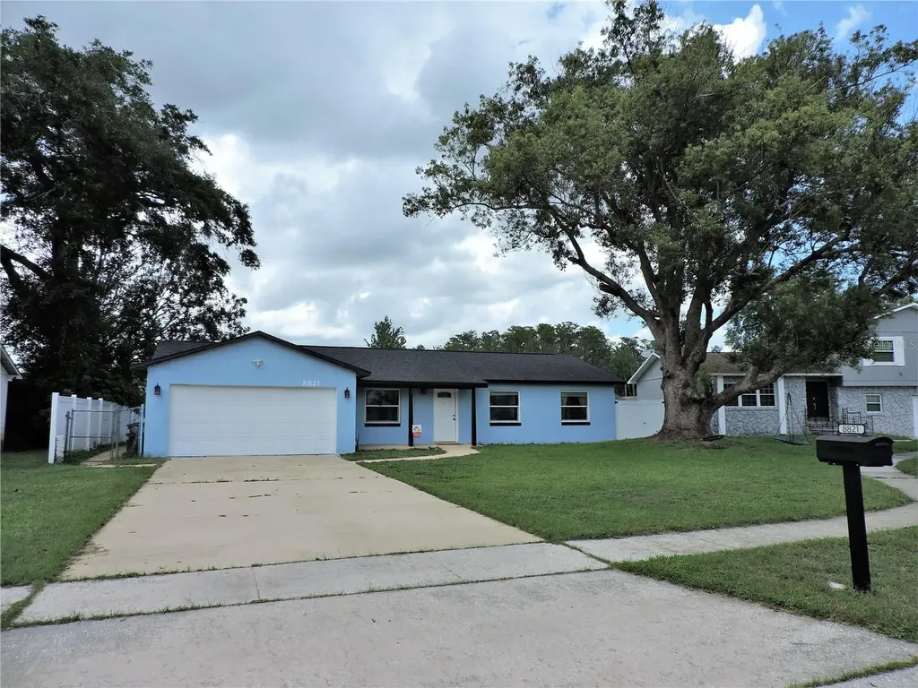 8821 Mescalero Street Orlando FL 32829