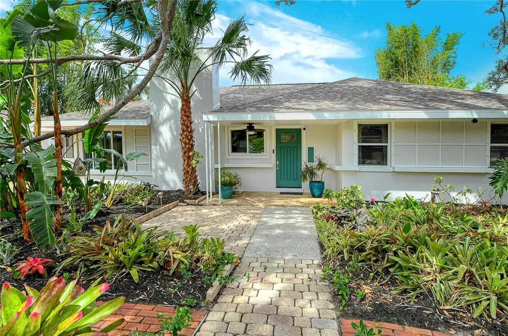 4845 Winchester Drive Sarasota FL 34234