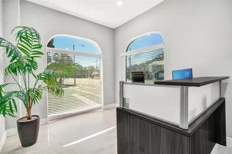 733 W Colonial Drive Orlando FL 32804