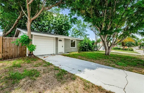9305 Hunt Club Lane Port Richey FL 34668