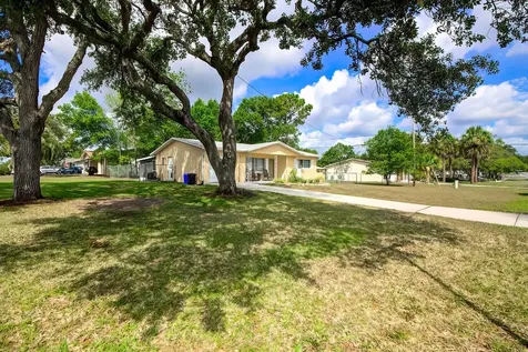 28 Regina Boulevard Beverly Hills FL 34465