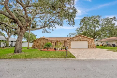 7510 Lake Forest Circle Port Richey FL 34668