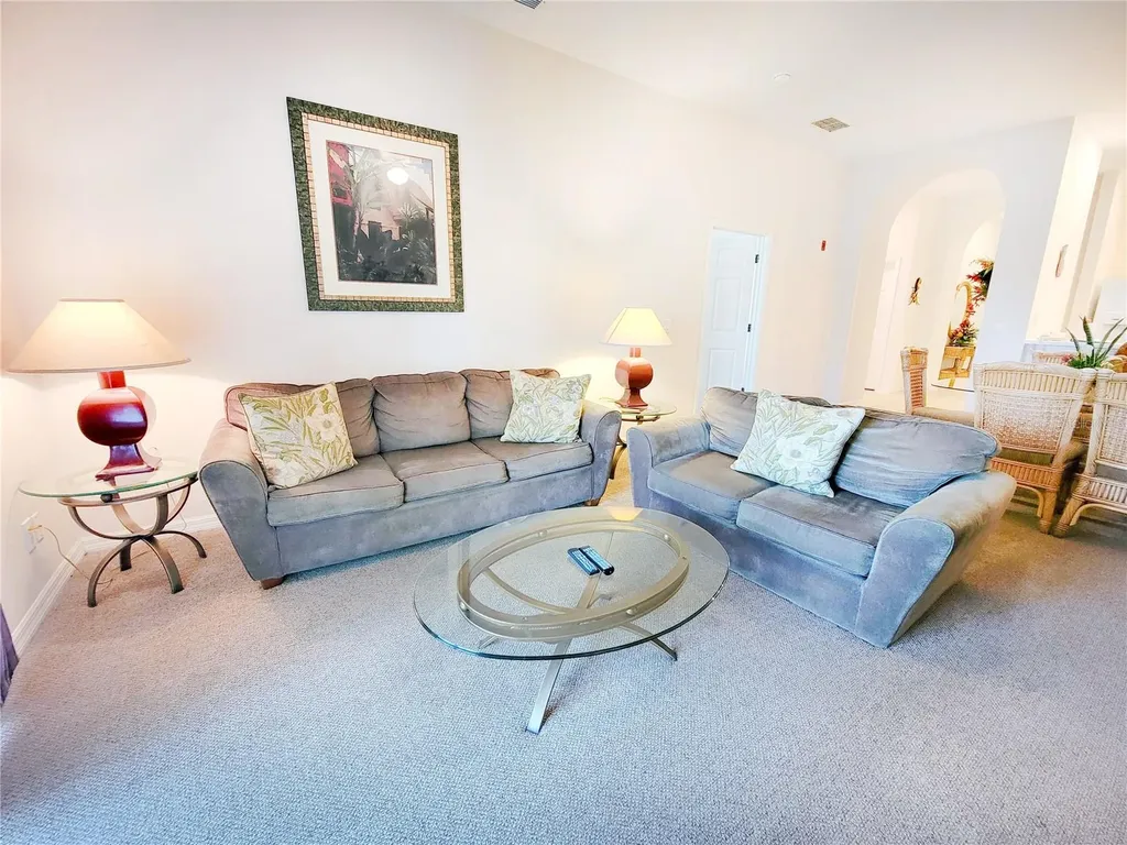 716 Lucaya Loop Davenport FL 33897