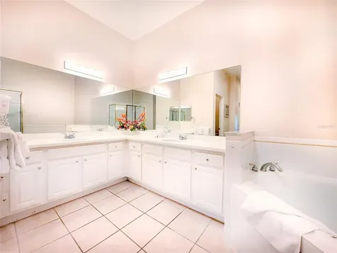 716 Lucaya Loop Davenport FL 33897
