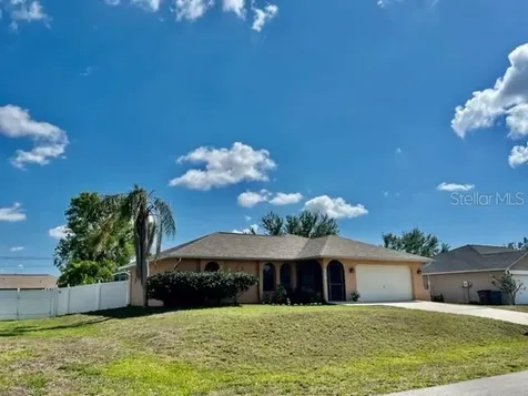 1812 NE 3rd Street Cape Coral FL 33909