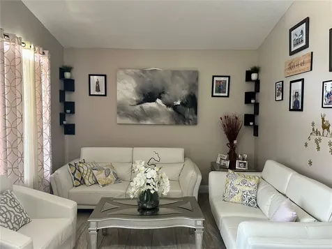 1838 Florence Vista Boulevard Orlando FL 32818