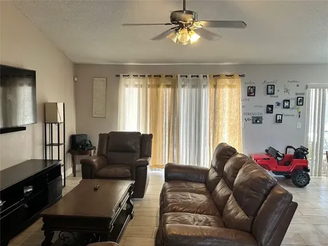 1838 Florence Vista Boulevard Orlando FL 32818