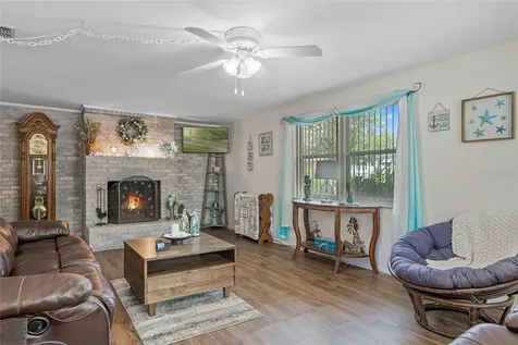 268 2nd Street Lake Mary FL 32746