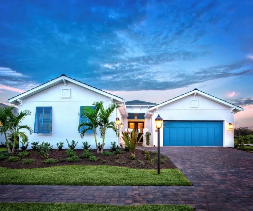 8009 Clearwater Court Sarasota FL 34241