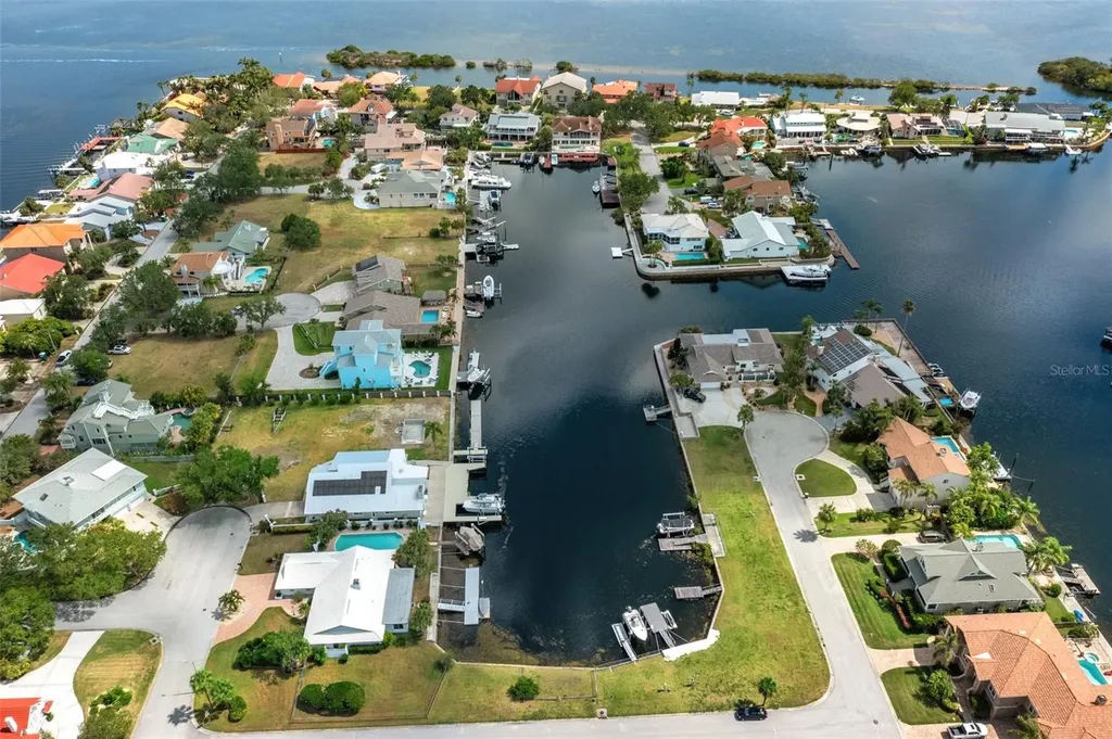 5650 Westshore Drive New Port Richey FL 34652