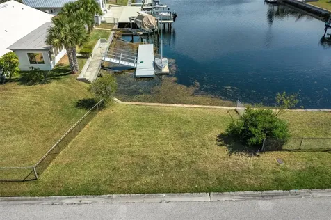 5650 Westshore Drive New Port Richey FL 34652