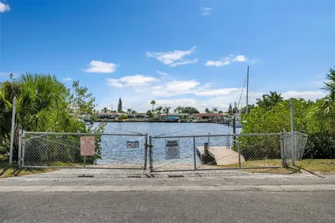 5650 Westshore Drive New Port Richey FL 34652