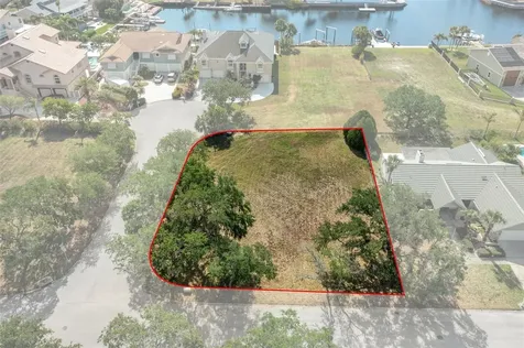 5650 Westshore Drive New Port Richey FL 34652