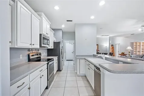 158 Bridgewater Court Bradenton FL 34212