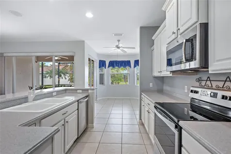 158 Bridgewater Court Bradenton FL 34212