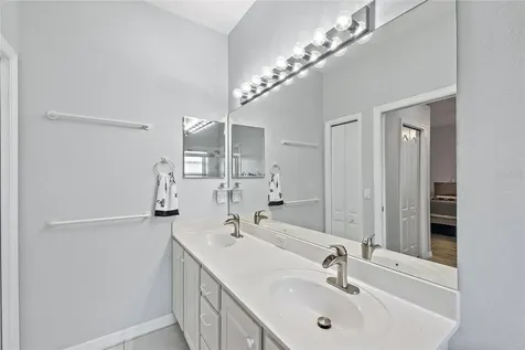 158 Bridgewater Court Bradenton FL 34212