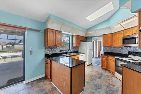 6983 Beardsley Street Englewood FL 34224