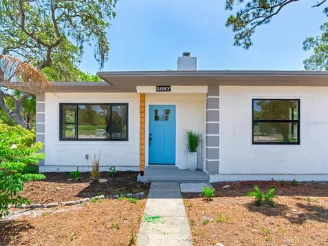 2697 Columbus Way S St Petersburg FL 33712
