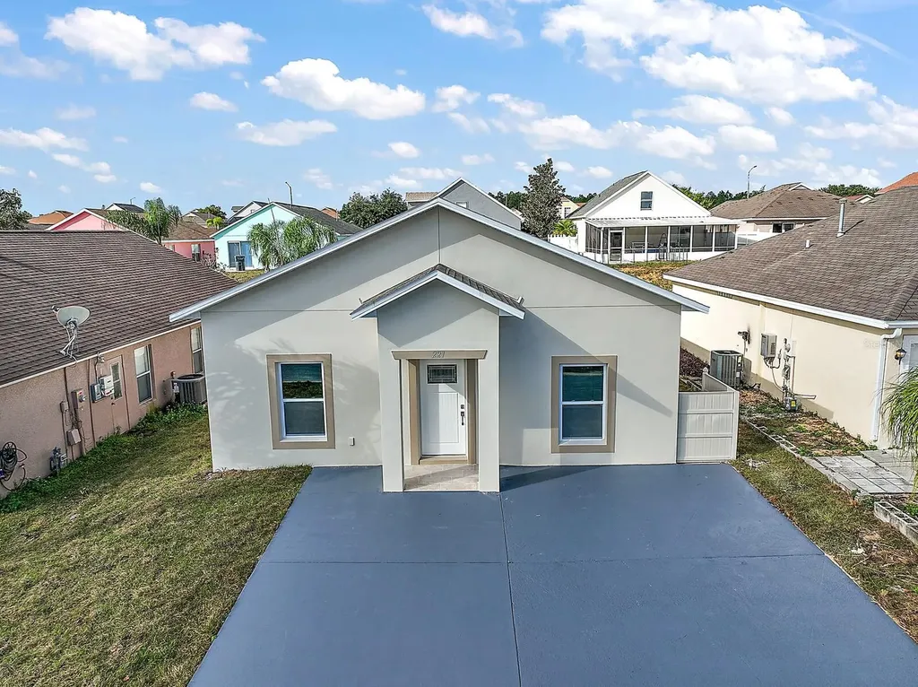 221 Nicholson Drive Davenport FL 33837