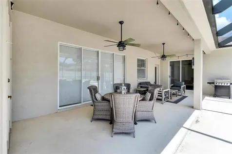 2740 Durant Trails Boulevard Dover FL 33527