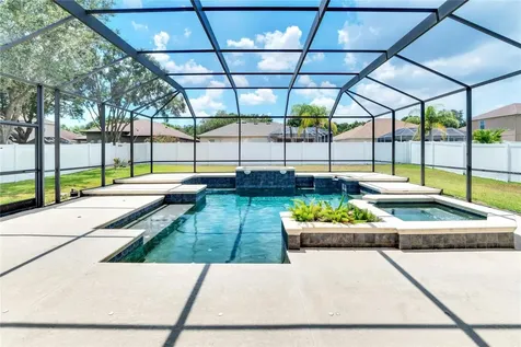 2740 Durant Trails Boulevard Dover FL 33527