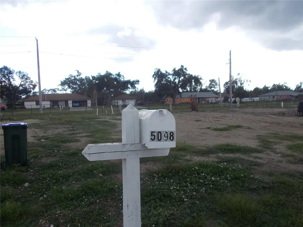 5098 Palena Boulevard North Port FL 34287