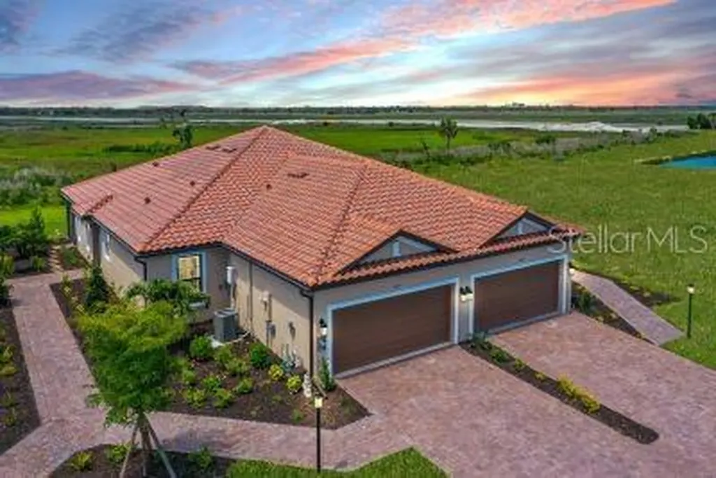 10016 Morning Mist Lane Sarasota FL 34241