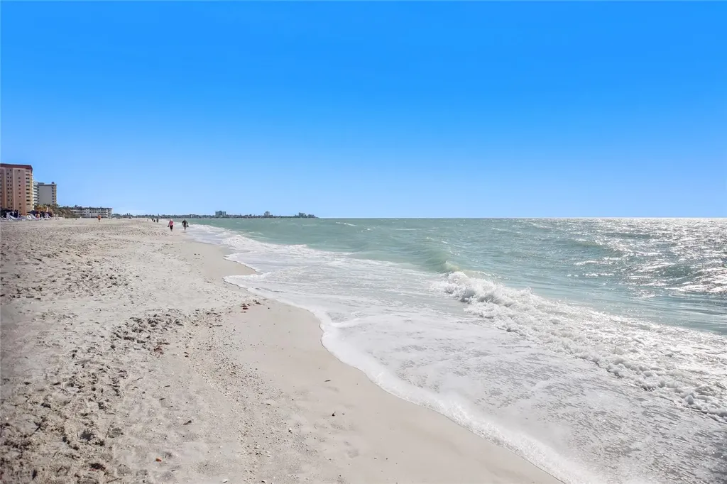 1212 Benjamin Franklin Drive Sarasota FL 34236
