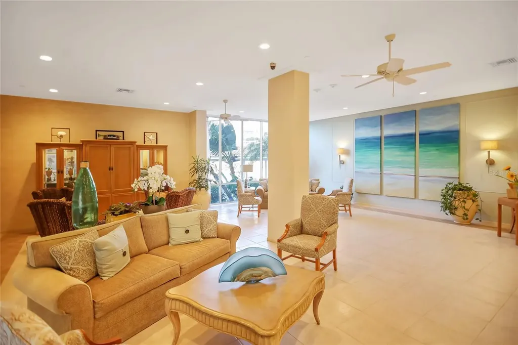1212 Benjamin Franklin Drive Sarasota FL 34236