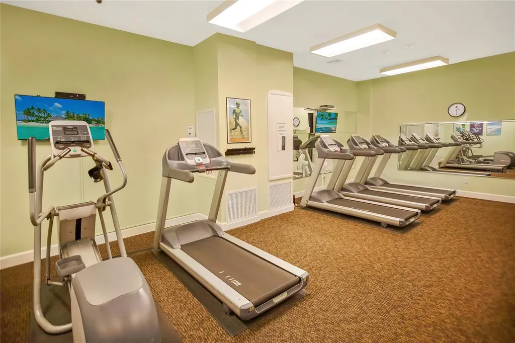 1212 Benjamin Franklin Drive Sarasota FL 34236