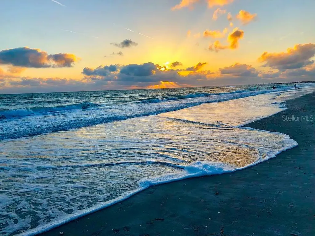 1212 Benjamin Franklin Drive Sarasota FL 34236