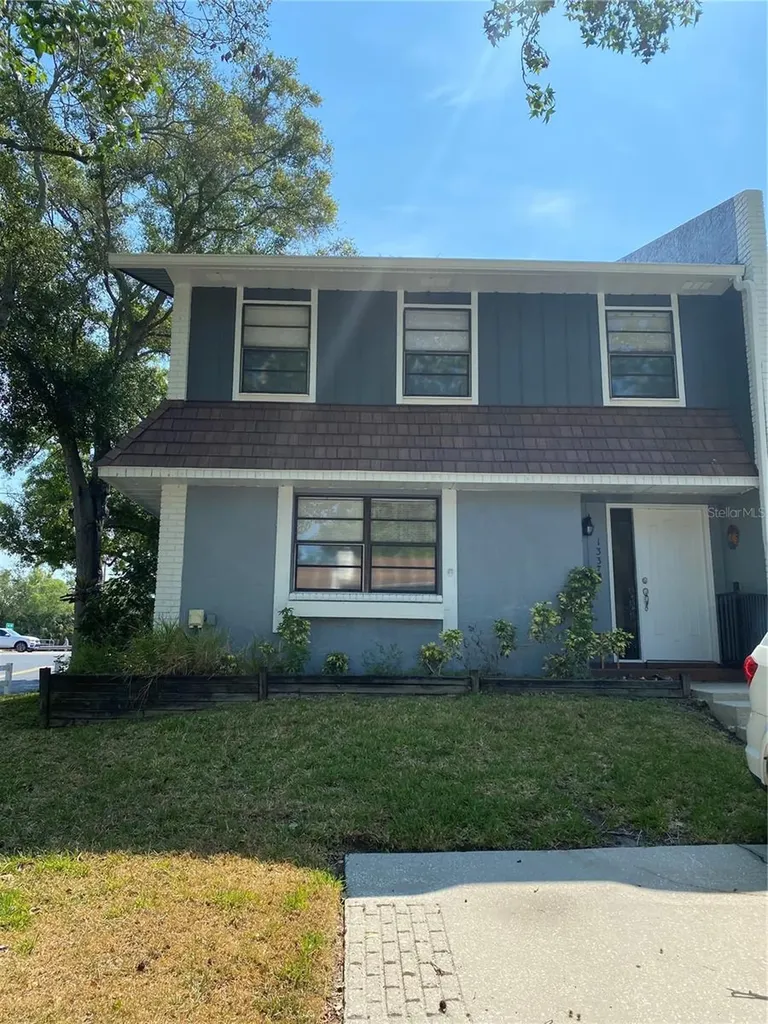 1337 Abbey Crescent Lane Clearwater FL 33759