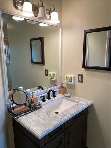 1337 Abbey Crescent Lane Clearwater FL 33759