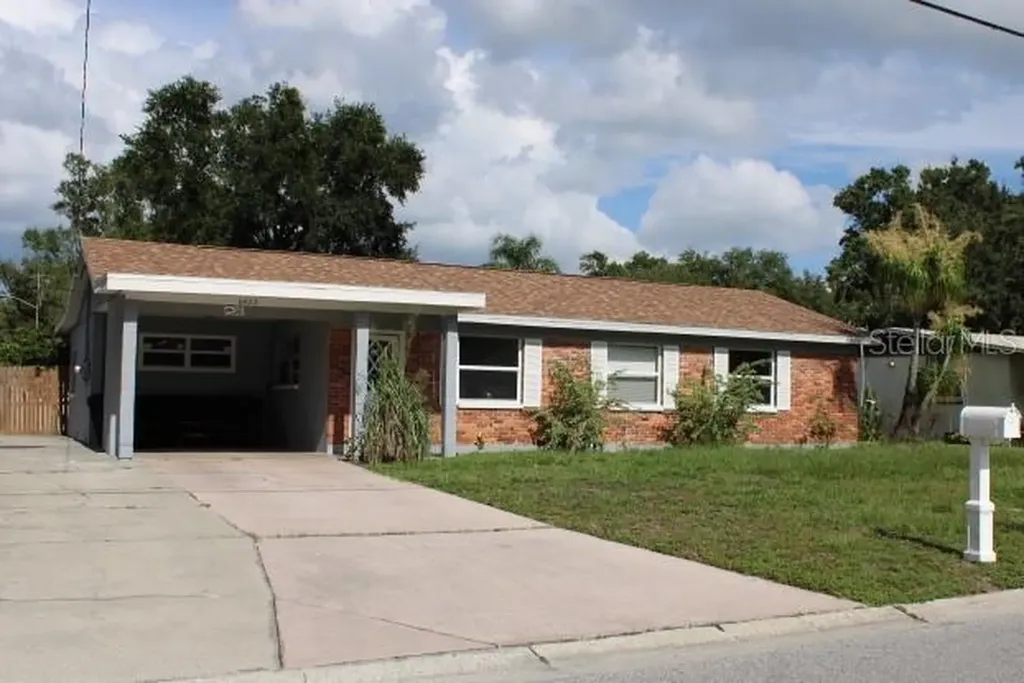 6423 N Gomez Avenue Tampa FL 33614