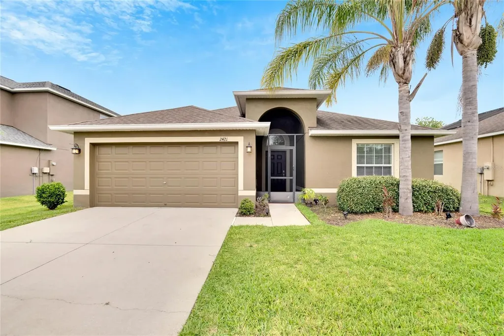 2421 Dakota Cliff Street Ruskin FL 33570