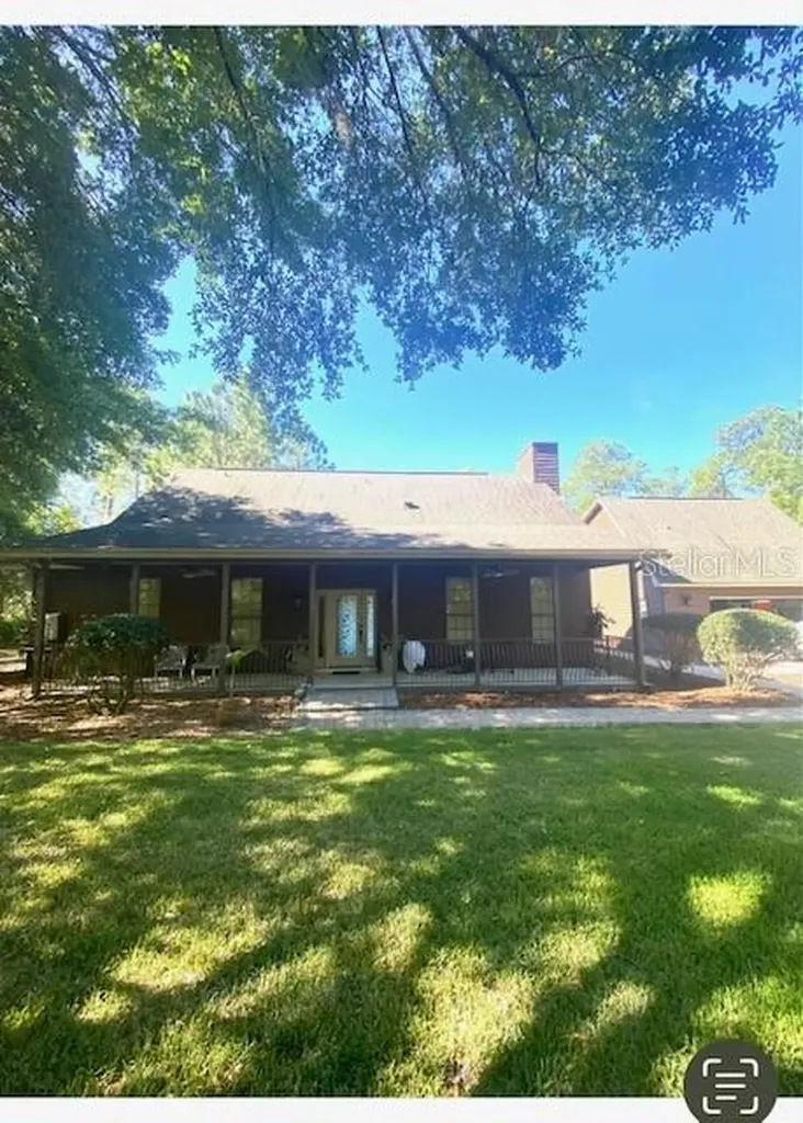 453 Valley Stream Drive Geneva FL 32732