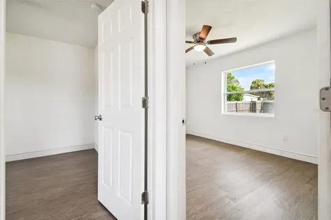 7024 Spring Hill Drive Spring Hill FL 34606