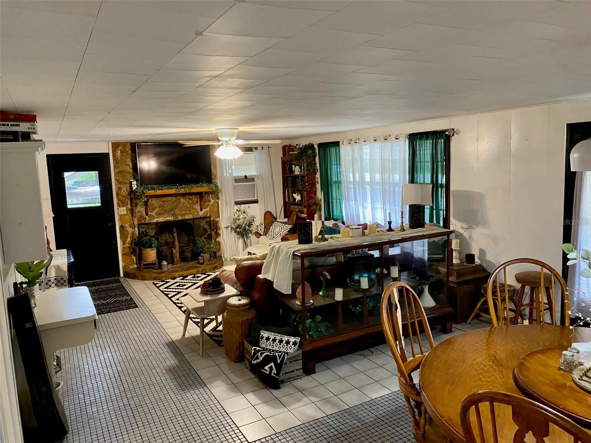 3801 Us Highway 17 92 N Davenport FL 33837