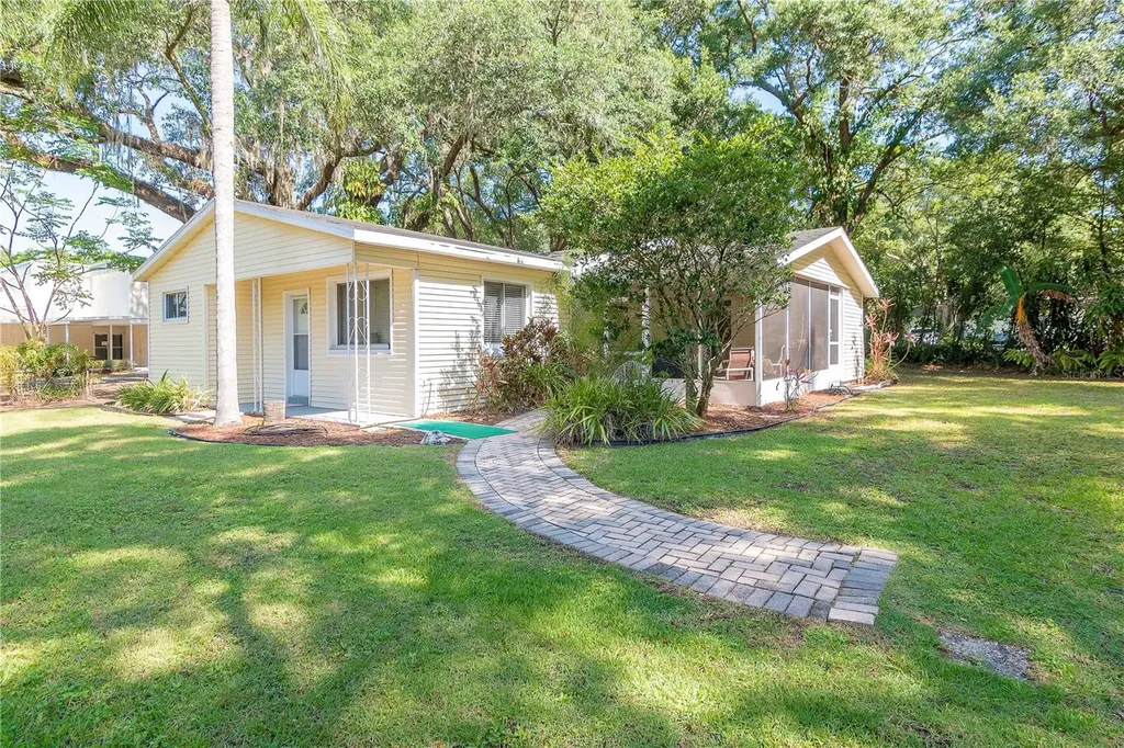 601 Faithway Drive Seffner FL 33584