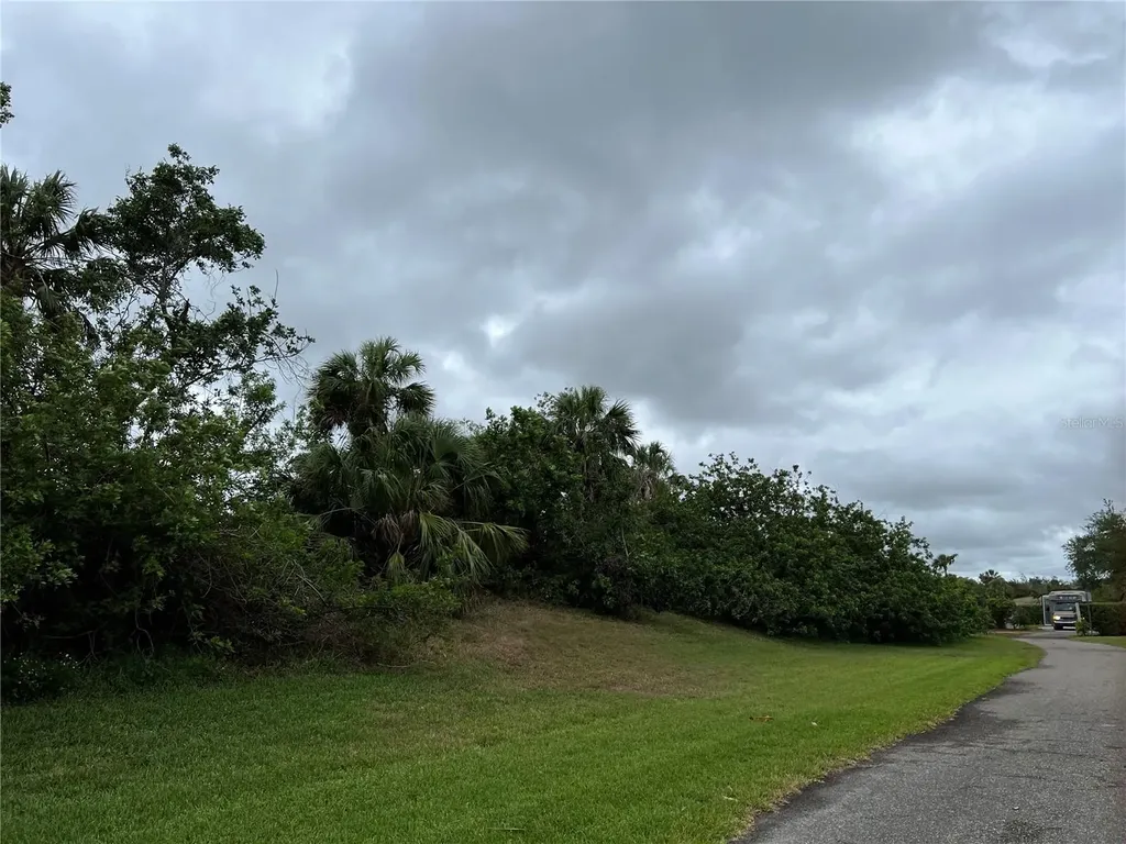 Woodbridge Drive Venice FL 34293