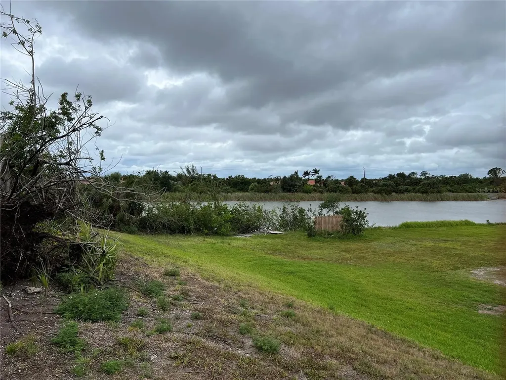 Woodbridge Drive Venice FL 34293