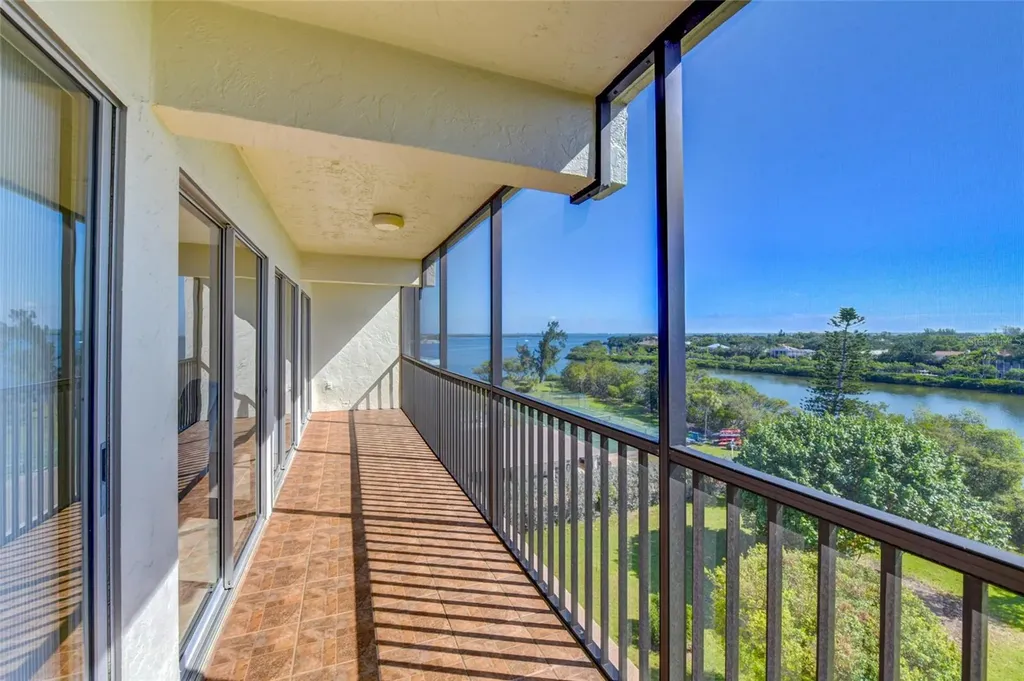 3240 Gulf Of Mexico Drive Longboat Key FL 34228
