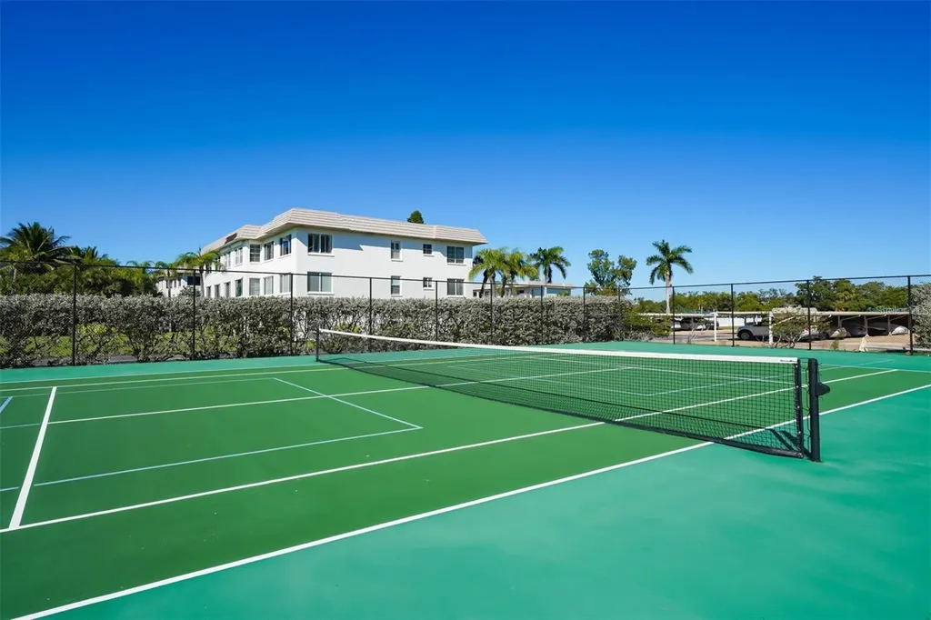 3240 Gulf Of Mexico Drive Longboat Key FL 34228