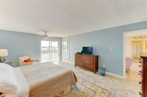 3240 Gulf Of Mexico Drive Longboat Key FL 34228