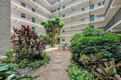 3240 Gulf Of Mexico Drive Longboat Key FL 34228