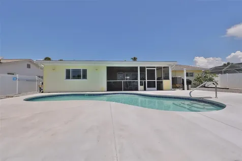 1004 Sago Palm Way Apollo Beach FL 33572