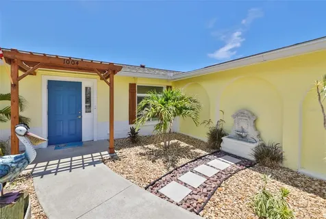 1004 Sago Palm Way Apollo Beach FL 33572