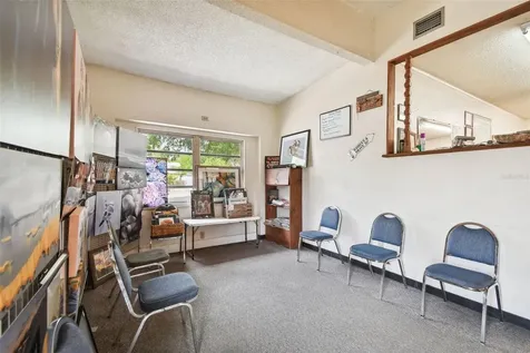 7202 Us Highway 301 S Riverview FL 33578