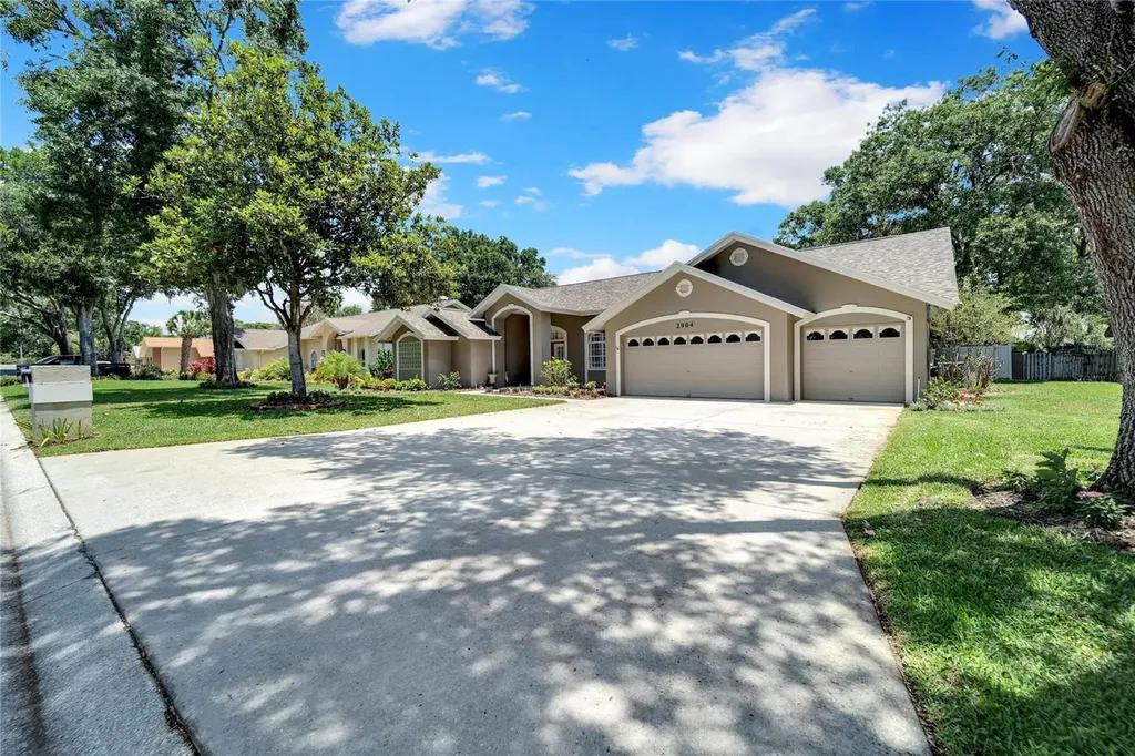 2904 Clubhouse Drive Plant City FL 33566